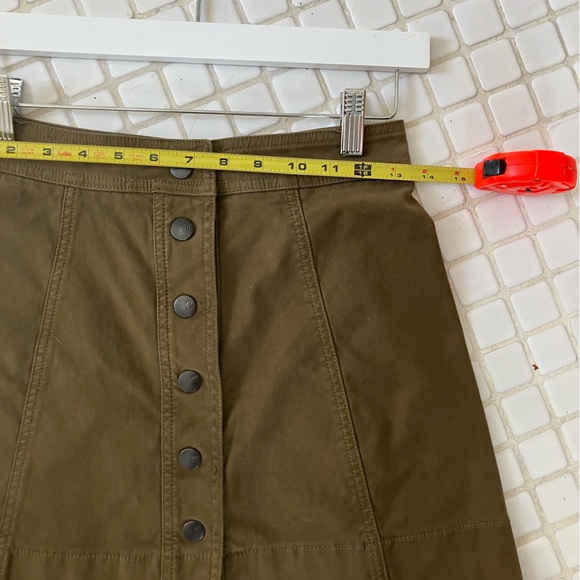 Madewell Olive Color Snap Front A-Line Mini Skirt size 0 - Picture 4 of 5